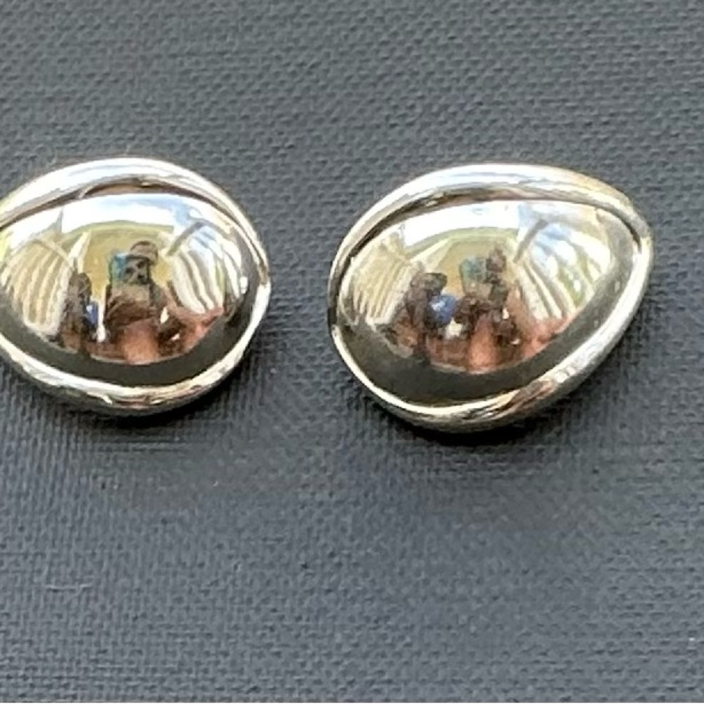 Vintage Monet  Silver Oval clip-on  Earrings